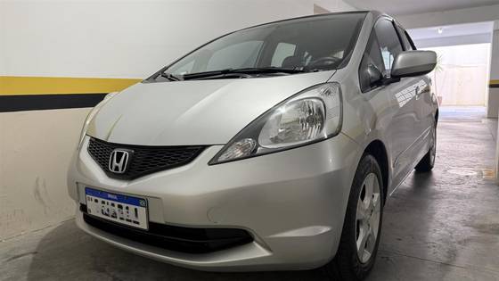 HONDA FIT 1.4 LXL 16V FLEX 4P AUTOMÁTICO HONDA FIT 1.4 LXL 16V FLEX 4P AUTOMÁTICO